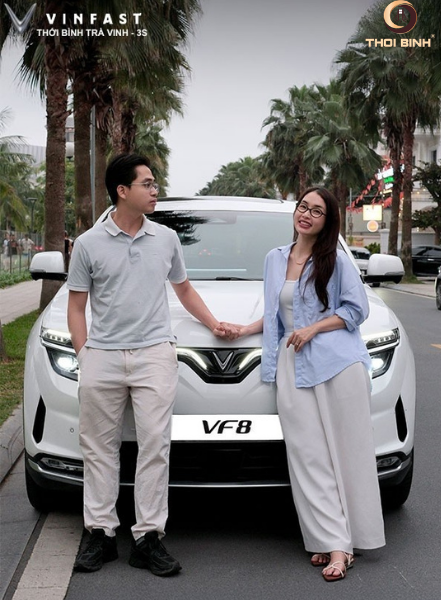 Trợ lý ảo AI trên VinFast VF8 có nghe hiểu được giọng đặc trưng? Trải nghiệm thực tế tại Showroom Trà Vinh