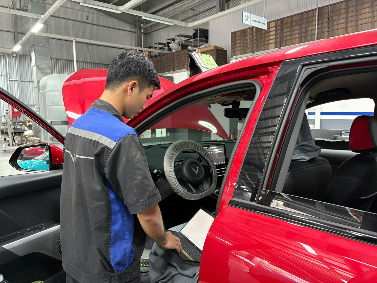 TRẢI NGHIỆM DỊCH VỤ HẬU MÃI CỰC TỐT CÙNG VINFAST THỚI BÌNH TRÀ VINH