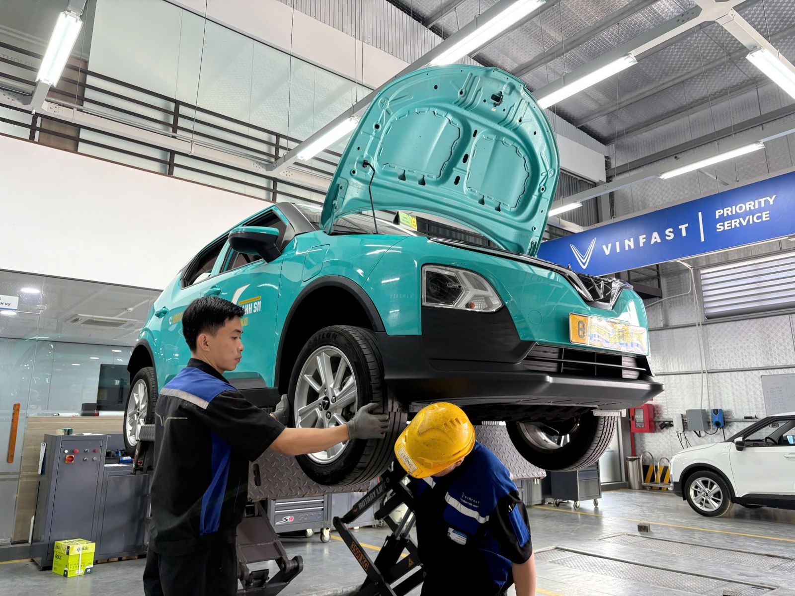 TRẢI NGHIỆM DỊCH VỤ HẬU MÃI CỰC TỐT CÙNG VINFAST THỚI BÌNH TRÀ VINH